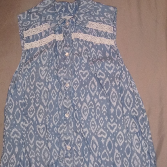 Girls sleeveless top size 14 - Picture 2 of 3